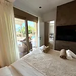 Lefkada Paradise Villa *