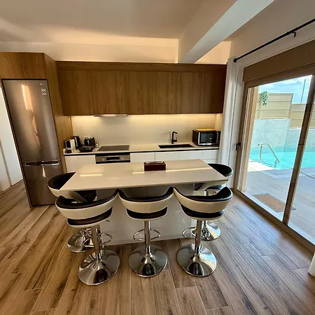 Lefkada Paradise Villa *