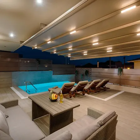 Lefkada Paradise Villa *