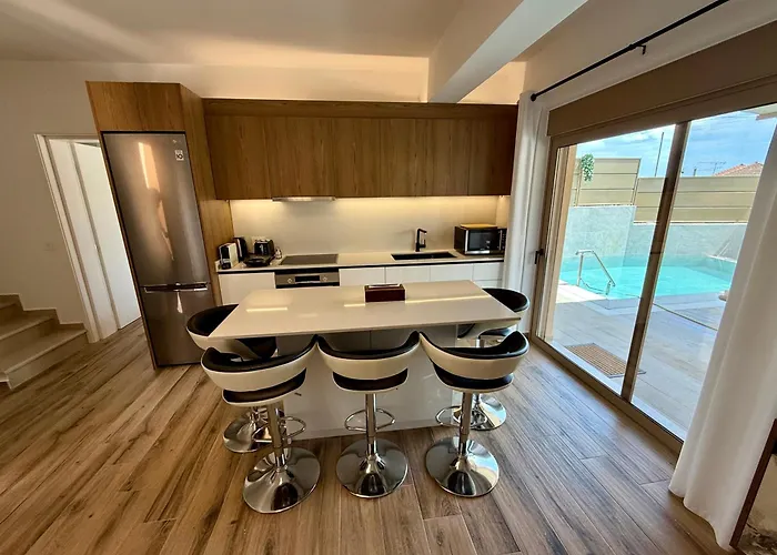 Lefkada Paradise Villa *